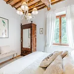 Villa In Near Lucca Center *