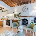 In Near Lucca Center Villa
