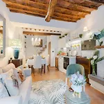 Villa In Near Lucca Center *