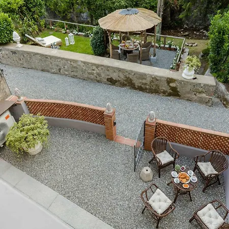 Villa Authentic Tuscan Getaway In